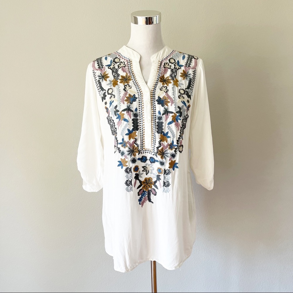 Solitaire White Embroidered Tunic with Blue, Gold & Pink Floral Detail
